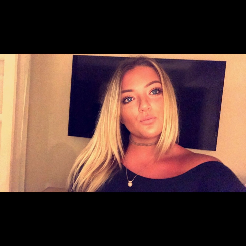 Meet your Posher, Mya